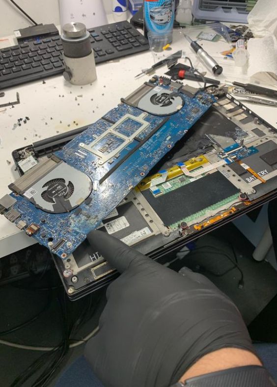 Taller de reparación de computadores
